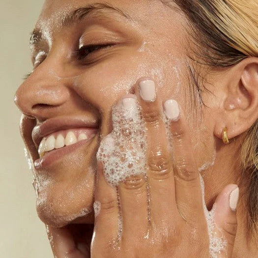 Seaweed Oil-Control Face Wash - Image 4