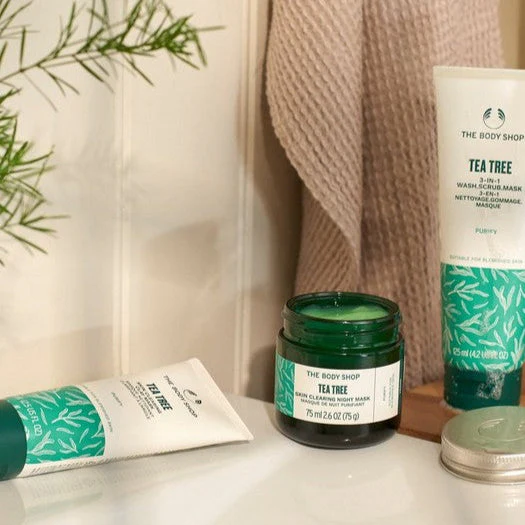 Tea Tree Skin Clearing Clay Mask - Image 3