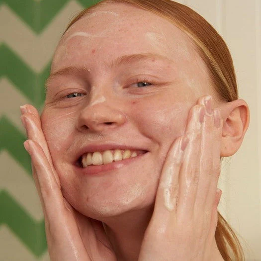 Tea Tree Skin Clearing Facial Wash - Image 5
