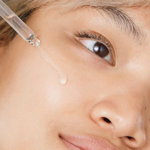 Vitamin C Glow Revealing Serum - Image 4