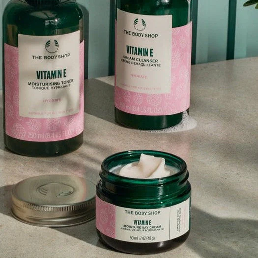 Vitamin E Cream Cleanser - Image 7